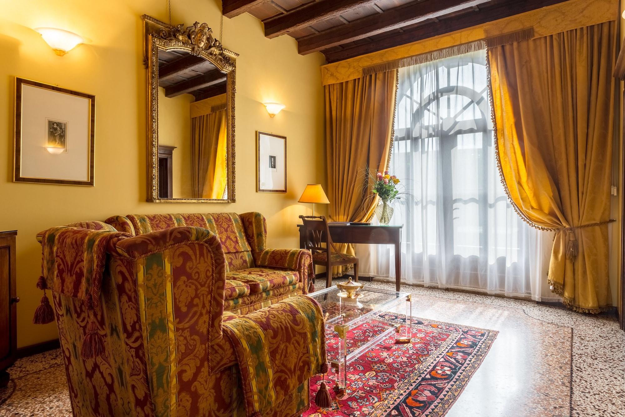 Hotel Villa Del Quar ซานเปียโตร อิน กาเรียโน ภายนอก รูปภาพ