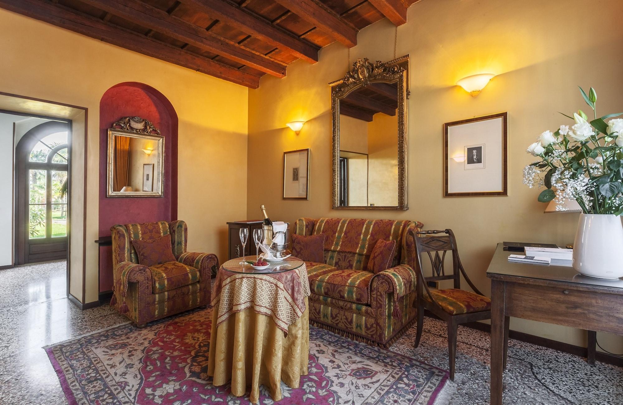 Hotel Villa Del Quar ซานเปียโตร อิน กาเรียโน ภายนอก รูปภาพ