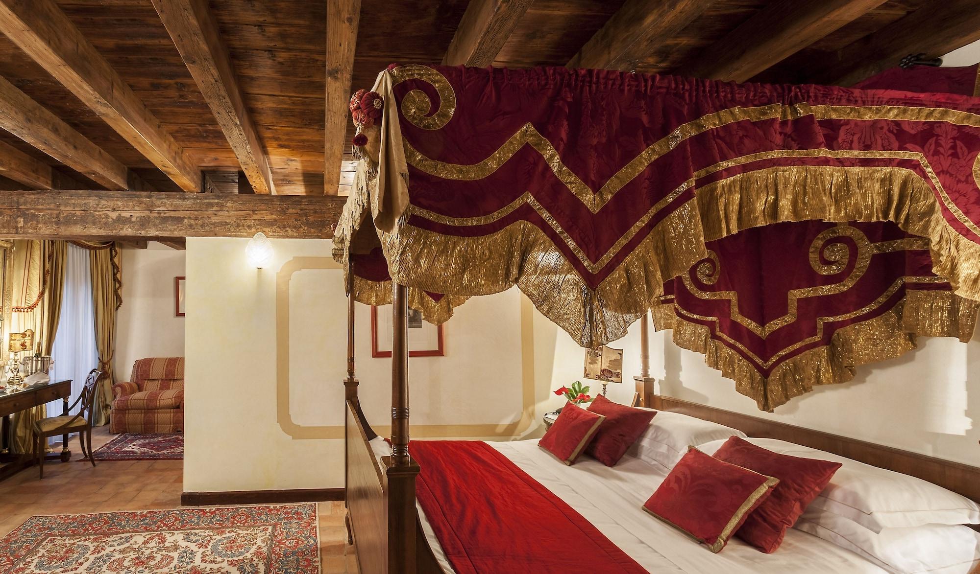 Hotel Villa Del Quar ซานเปียโตร อิน กาเรียโน ภายนอก รูปภาพ