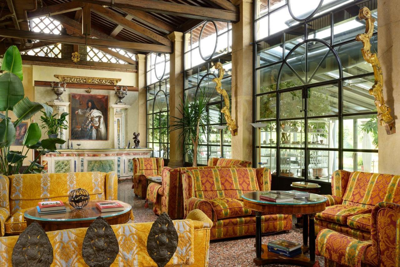 Hotel Villa Del Quar ซานเปียโตร อิน กาเรียโน ภายนอก รูปภาพ