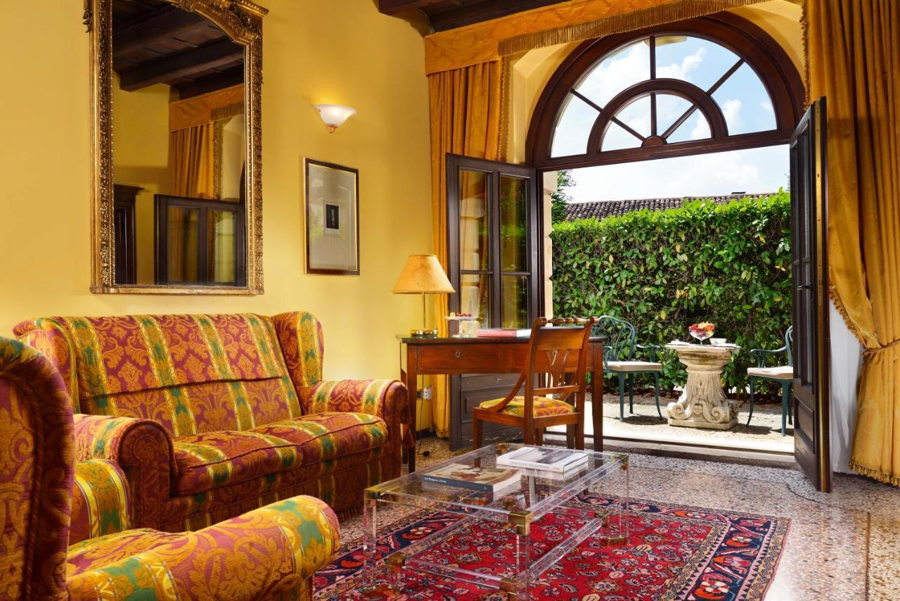 Hotel Villa Del Quar ซานเปียโตร อิน กาเรียโน ภายนอก รูปภาพ